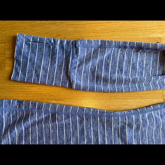 Gap long sleeve - women’s Large - Picture 3 of 4